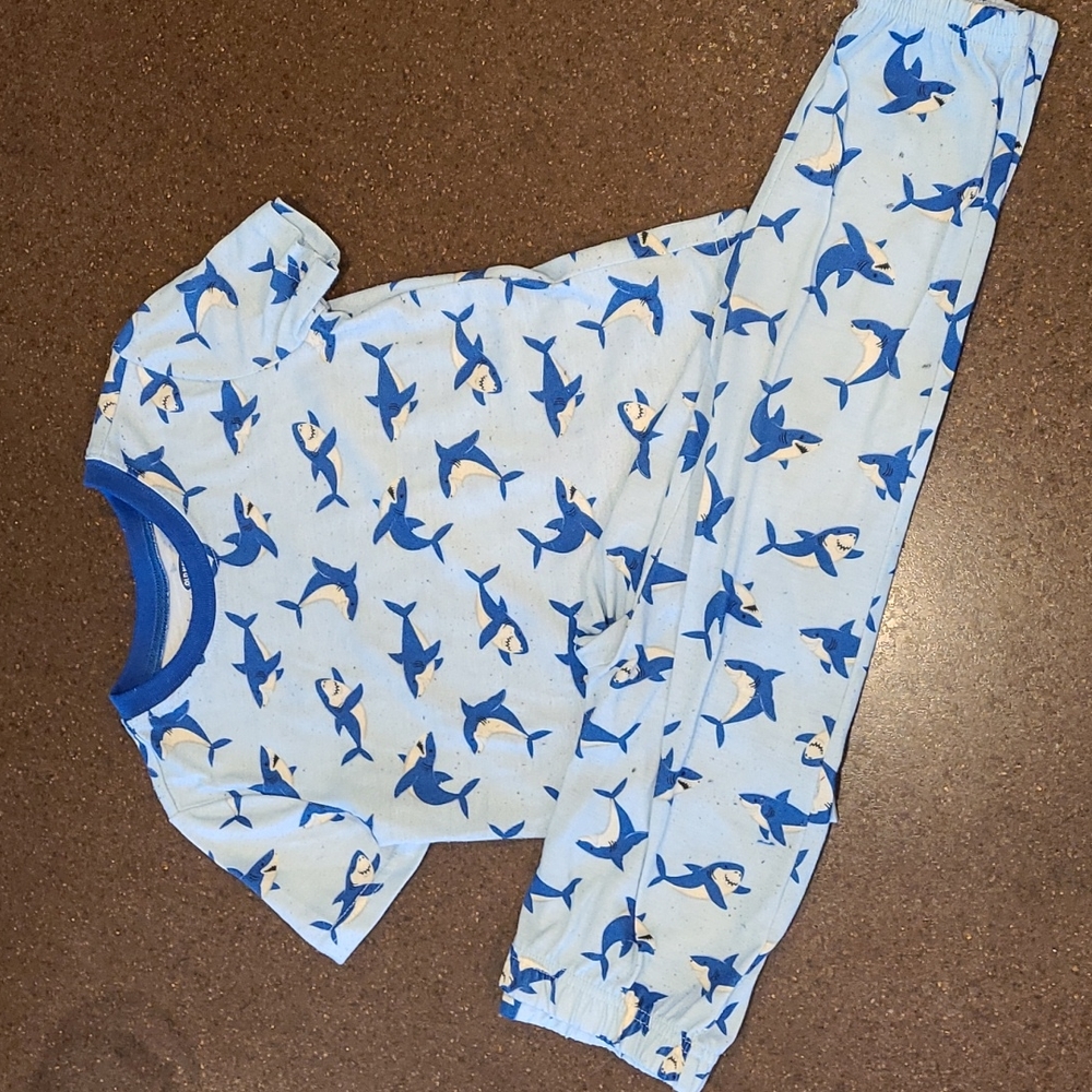 Old Navy 5T loose fit shark pj's - Picture 1 of 4